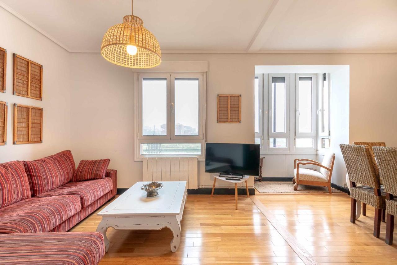 Apartamento Kuia Con Vistas Frontales A La Ria De Bilbao Cerca Del Metro Erandio Luaran gambar