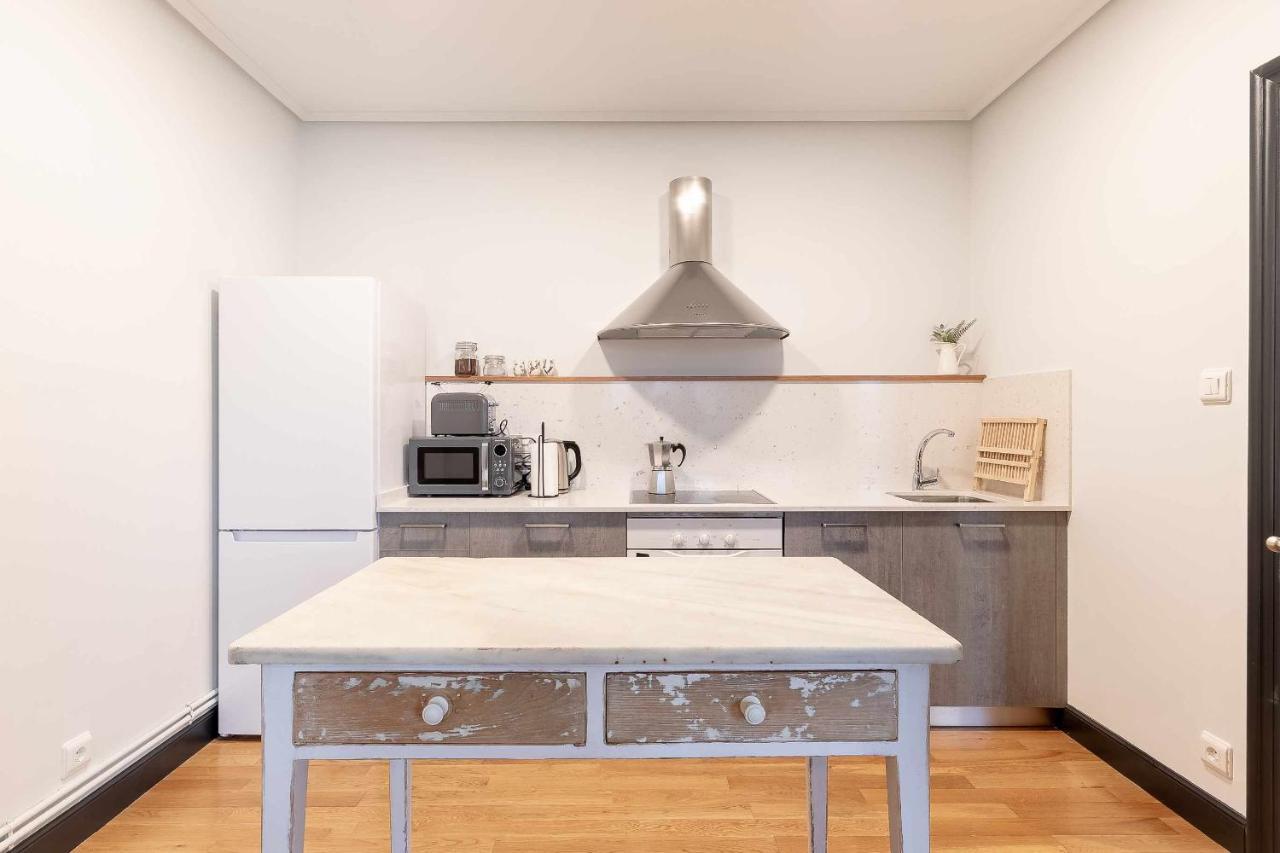 Apartamento Kuia Con Vistas Frontales A La Ria De Bilbao Cerca Del Metro Erandio Luaran gambar