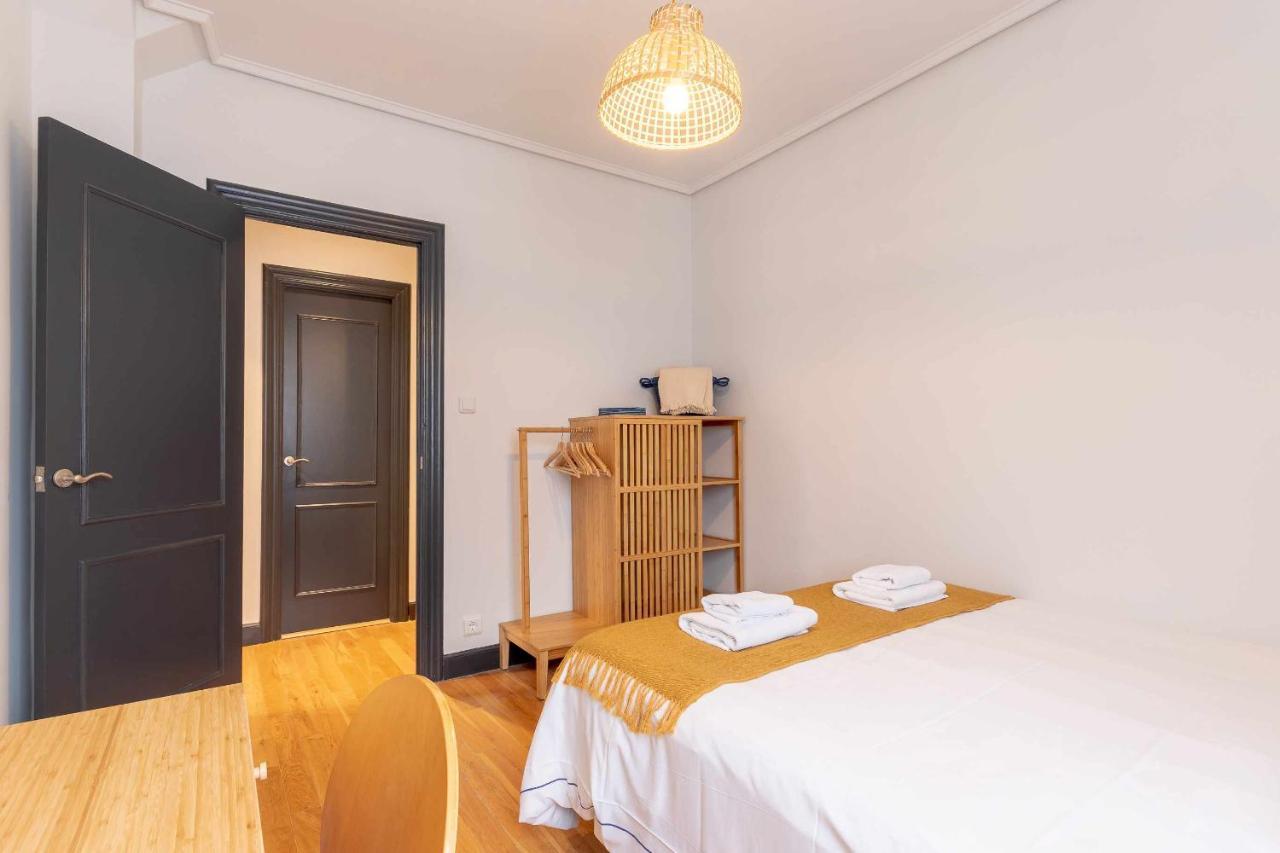 Apartamento Kuia Con Vistas Frontales A La Ria De Bilbao Cerca Del Metro Erandio Luaran gambar